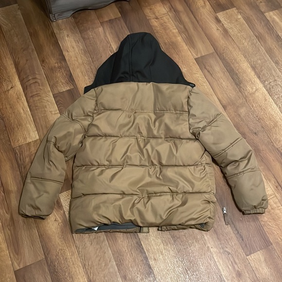 Boys coat - Picture 6 of 7